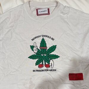 CHNGE White Graphic Cropped T-Shirt